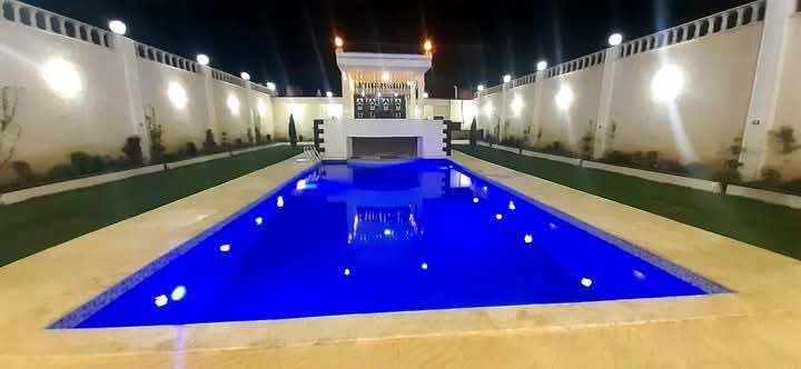 للايجار مزرعة جانب الارض السعيدة على طريق المطار ريف دمشق  المطار