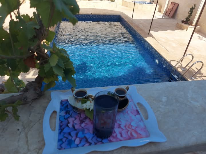 للأجار مزرعة و مسبح واحة الخير مخدمة و مجهزة/إدلب اطمه نزلة المحكمة