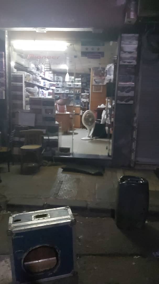 للبيع ربع محل بدمشق الاطفائية مساحة المحل كامل 15 متر