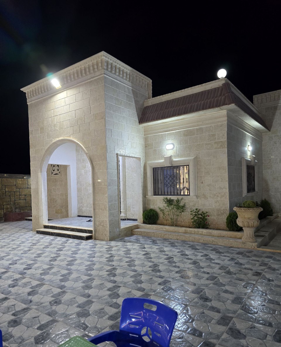 مزرعة للبيع  بمدينة الدانا مساحة 600 متر