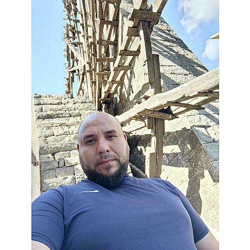 Nour mresh 