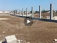 الارض ع طريق طرابلس بين طريق طرابلس والخراب لجوا عن الطريق ٢٠٠ متر