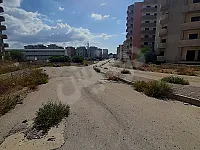 شقة طابق ارضي في مركز اللاذقية  3 غرف وصالة  145 م² 