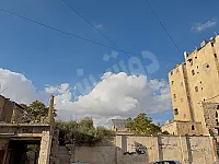 أرض للبيع في حلب القديمة مطلة على قلعة حلب 520م²
