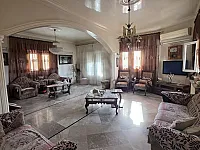 للبيع بيت بالموكامبو سنتر الاتحاد مساحة300 6غرف