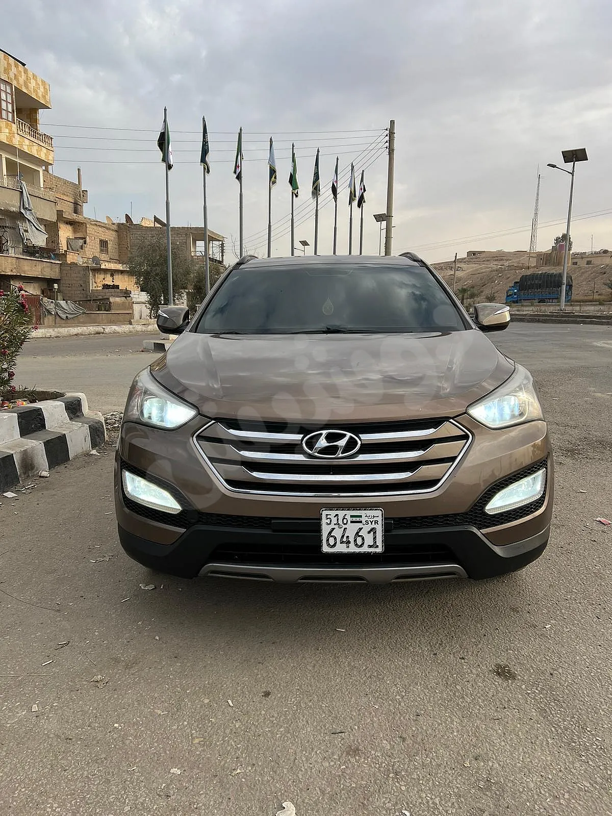سنتافيه DM 2013 بنزين 4 سلندر 162.000 كم خالية العلام من برا ومن جوا