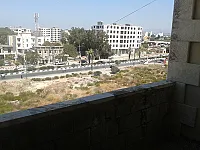 شقة ١٥٠ متر مع + مساحة  بالقبو ٢٥ متر عالعضم 