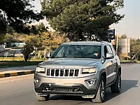 للإيجار من شركة المجاهد جيب شيروكي 2019