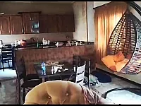 شقة ١٨٠م الدعتور ٣غرف+حمامين+صالون كبير+مطبخ اميركي+برندات داير لبيت
