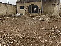 مزرعة بمنطقة مزارع مسكنة شرق طريق الشام .غير مكسية .900متر