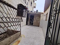 للبيع شقة بالعفيف أول سوق الجمعة خلف مدرسة البزم