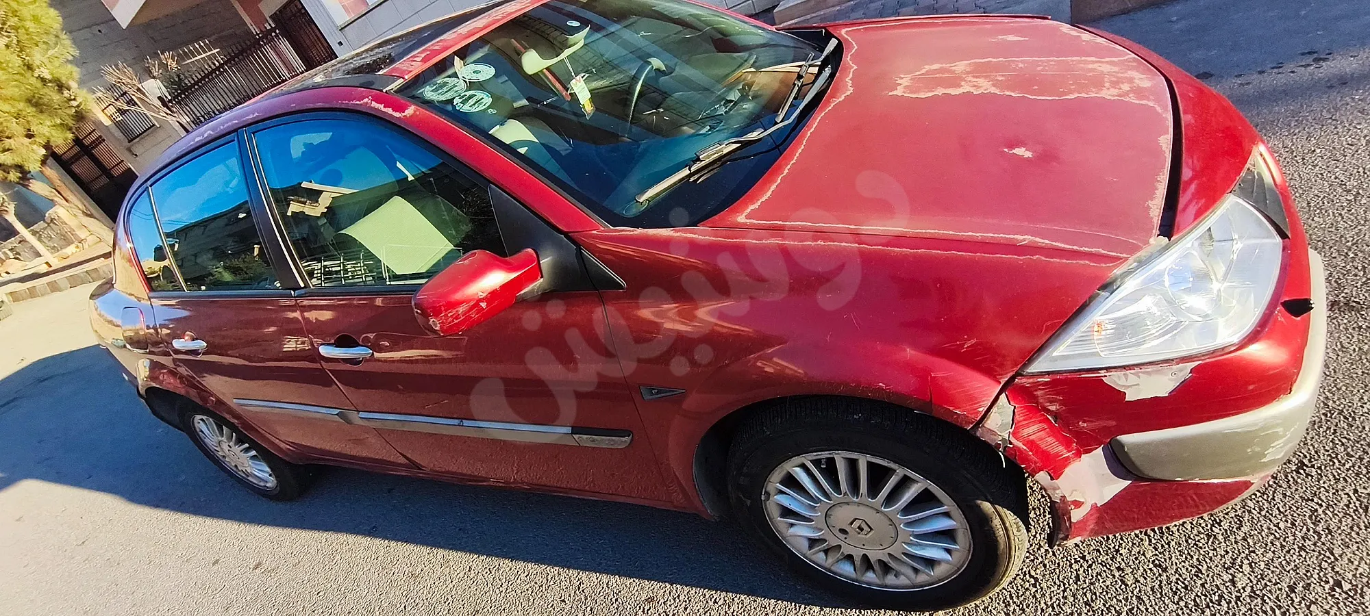 رينو ميغان 2007 فتحة سقف للبيع بسعر 4200$