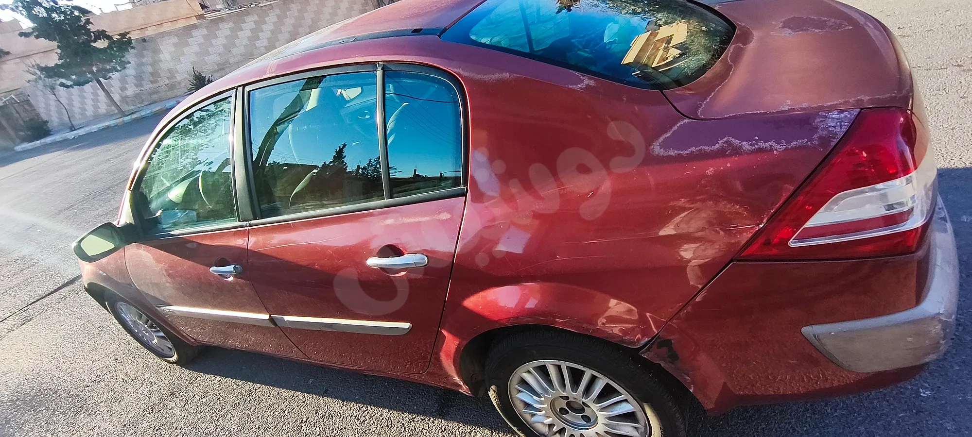 رينو ميغان 2007 فتحة سقف للبيع بسعر 4200$