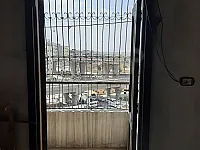 حلب بيت عند دوار الصاخور مقابل سليمان الحلبي على الشارع الرئيسي