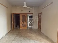 شقة 110م² للبيع في حي الفيحاء بحماة، 3 غرف وصالون