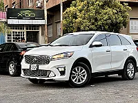 سيارة كيا سورينتو 2020 للإيجار في دمشق - SUV أبيض