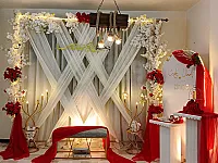 زهور طبيعية وهدايا مميزة وكوشات أعراس وخطوبة بأسعار مميزة 