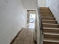 شقة بطرطوس المشروع السادس مقابل نقابة المحامين ١٨٠ متر