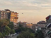 لبيع شقة واسعة في منطقة التجارة ، دمشق،..................