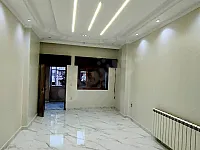 للبيع شقه حماة حي القصور مقابيل قسم الخارجي عالشارع الرئيسي 