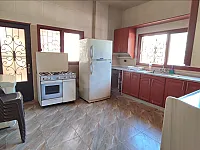 للبيع مزرعة على طريق المطار الجسر الخامس