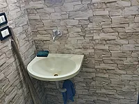 للبيع في مدينة دوما محل تجاري يصلح مكتب او اي مجال اخر بسعر مميز 👍🏻💎
