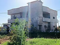 للبيع منزل منطقه العزبه ريف دير ⛪ الزور 