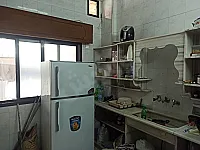 للبيع شقة في حماه حي جنوب الملعب فوق صيدلية الحسن 
