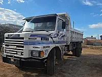 سكانيا قلاب للبيع بحالة ممتازة - الرقة