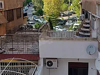 شقة 85م² للبيع في كورنيش التجارة الحمزةو العباس، 3 غرف، طابق 2، 