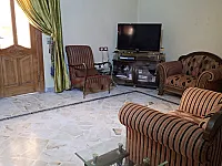 بيت مفروش للآجار  اليومي أو الشهري ٣ غرف 