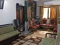 للبيع شقة  دوبلكس  مع سطح طابق خامس طريق عقربا