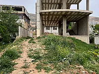 فرصة استثمارية وسكنية نادرة