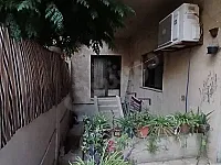 للبيع شقة في أشرفية صحنايا خلف البريد