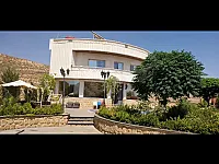 مزرعه الكرم باطلاله خياله وجو مثالي 