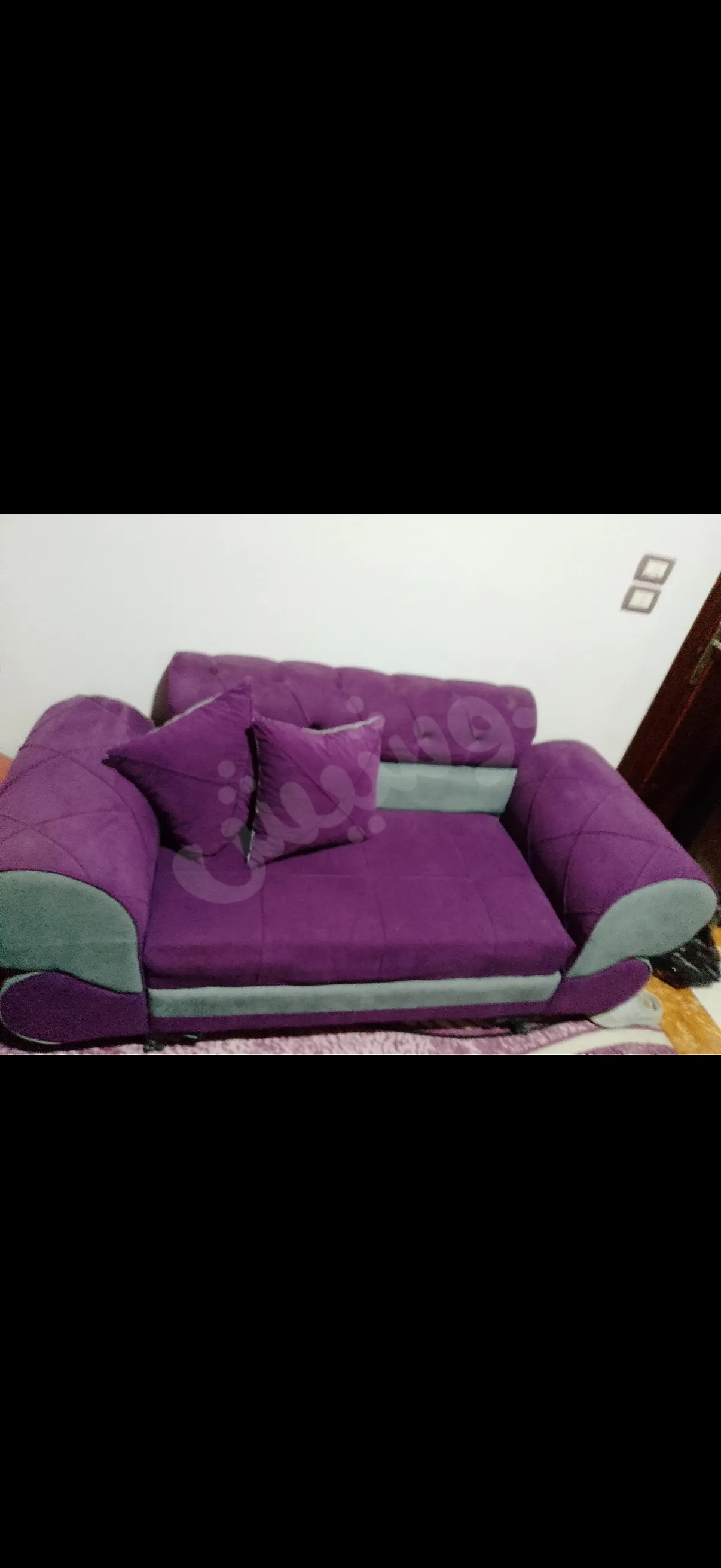 مجلس صندوق مستعمل بحالة ممتازة