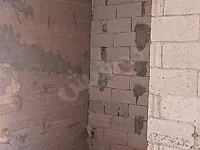 للبيع شقة صغيرة غرفتين وصاله مع تراس 