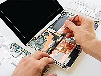  🖥️📱 تقنيتك بين أيدٍ أمينة.. حلول ذكية لصيانة أجهزتك! 🔒🌐