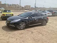 هيونداي أزيرا 2012 للبيع في الرقة أربعه سلندر 