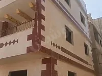 كتله للبيع في مدينه تدمر في سوريا عباره عن ثلاث طوابق مساحه 100 متر