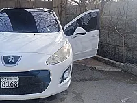 للبيع بيجو٣٠٨ تيربو ٢٠١٤ 