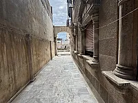 للبيع : شقة في الاكرمية