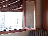 للبيع بيت بالعزيزية قريب على ألعاب فتال ٢ و صالون ط٣