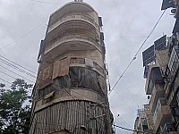 شقه سكنيه اربع غرف وموزع طابق خامس مع مصعد