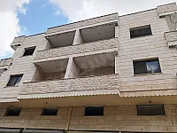 للبيع شقتان سكنيه مساحه كل شقه 110م طابق ثاني فني
