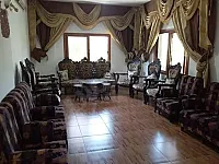 شقة مفروشة للإيجار في صلنفة - 3 غرف وصالون