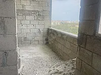 شقة عل الهيكل في الريف القريب جدا من طرطوس  اطلالة بحرية وجبلية ساحرة 