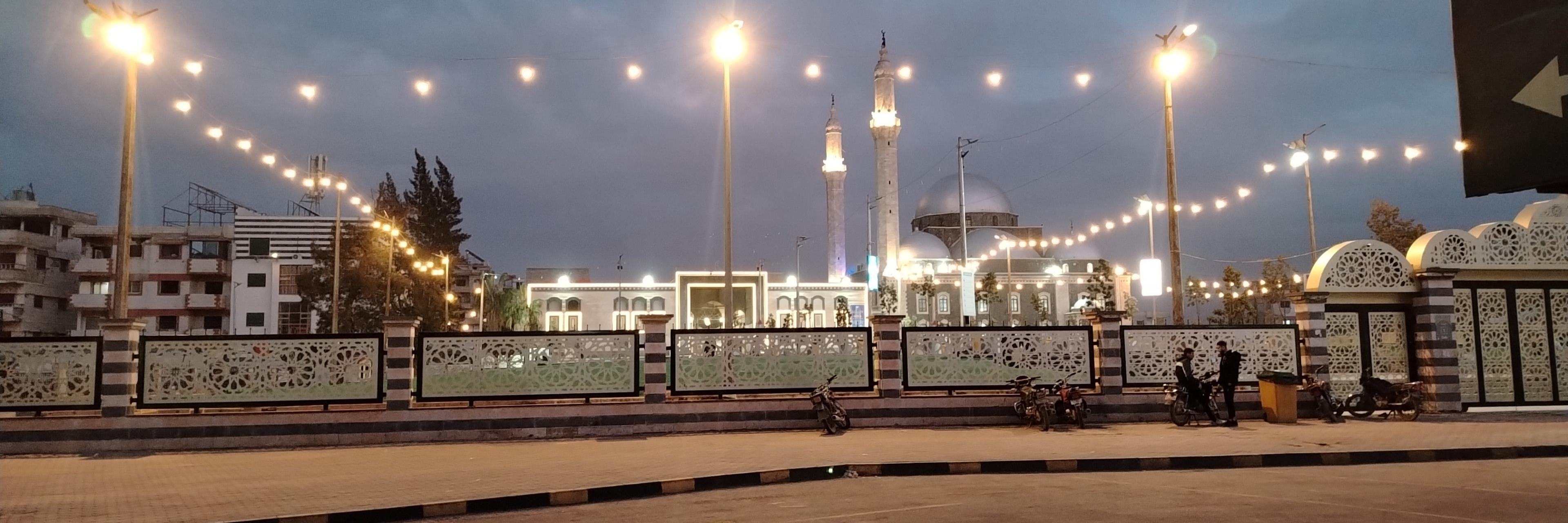 ابوآدم Cover