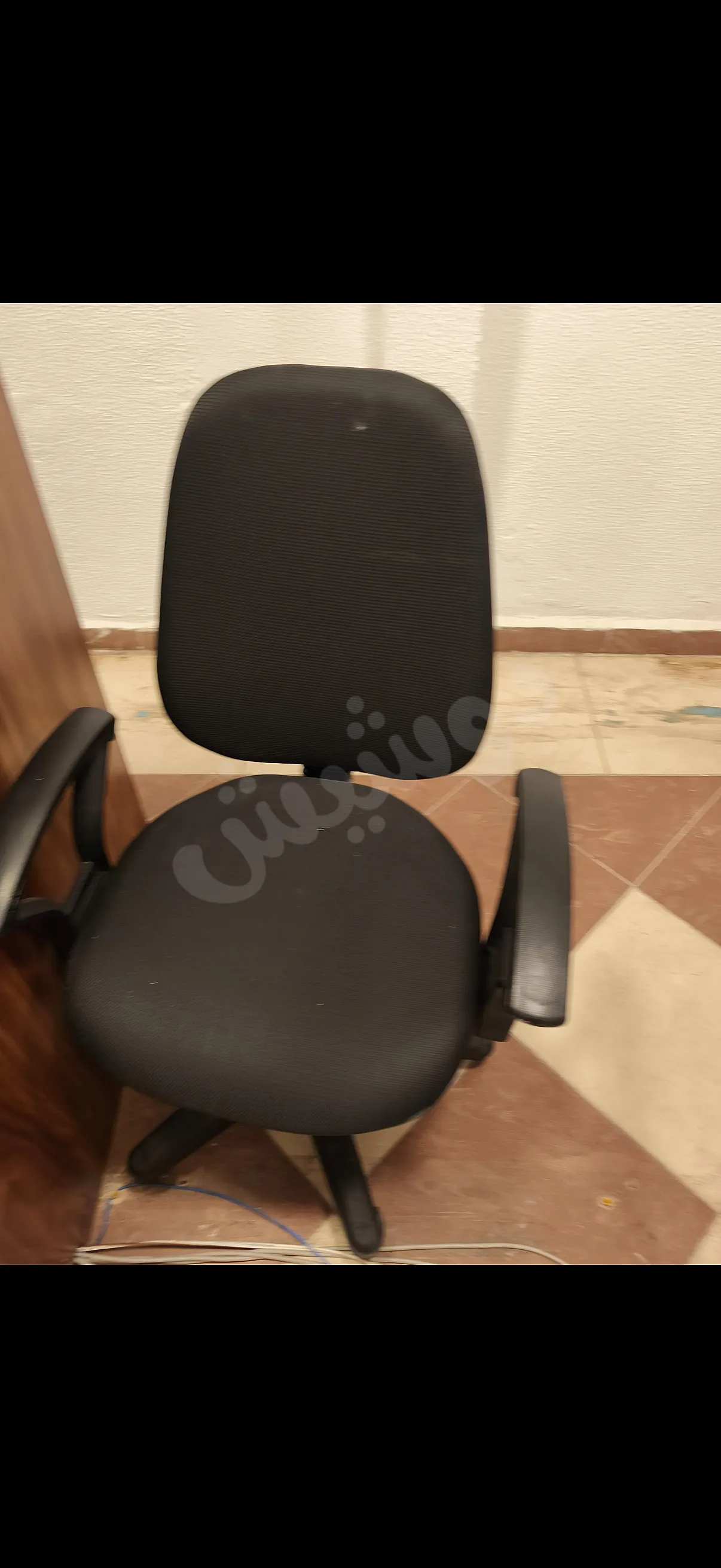 للبيع موبيليا مكتب شبه جديدة مستعملة شهر فقط