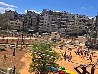 طابق تاني غربي نفتوح عالحديقة بصلاح الدين ٣ غرف وموزع 